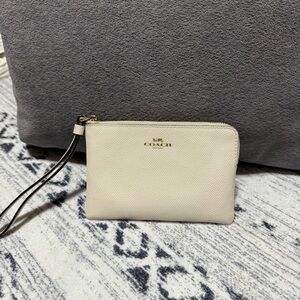 Coach Corner Zip Wristlet